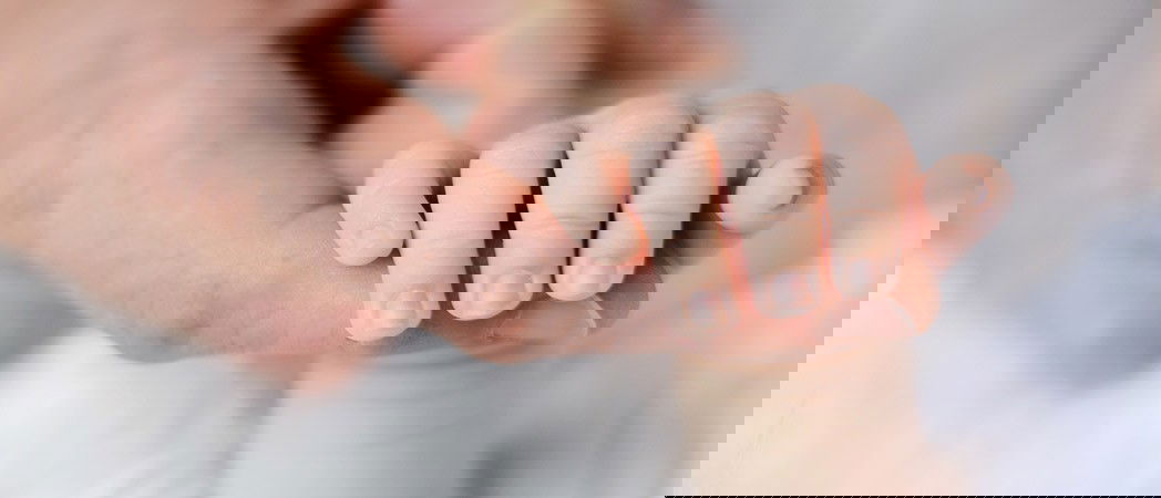 How to Cut Babies' Nails?