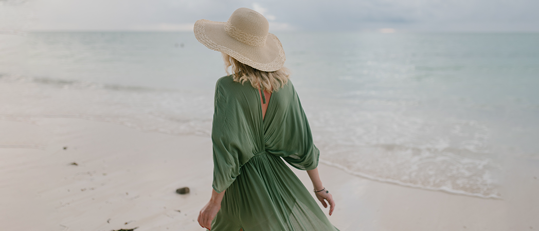 Shine under the Sun! Beach Outfit Ideas for Women to Elevate Your Beach Style