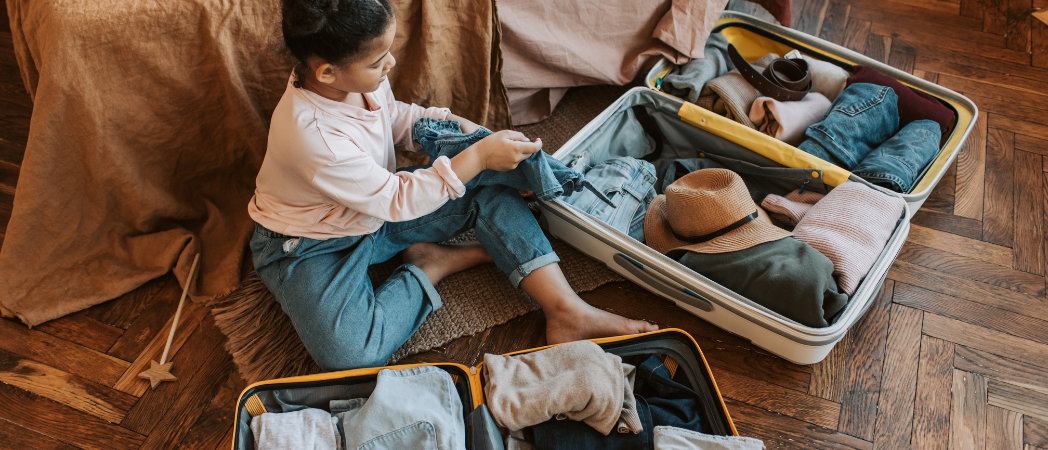 How to Pack a Weekend Bag: A Guide to Traveling Light and in Style